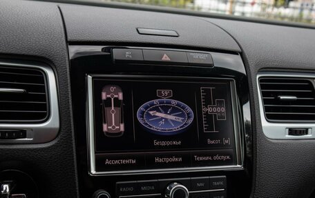 Volkswagen Touareg III, 2011 год, 2 299 000 рублей, 13 фотография