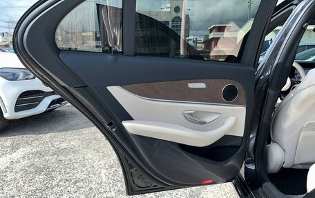 Mercedes-Benz E-Класс, 2021 год, 5 000 000 рублей, 16 фотография