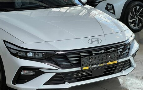 Hyundai Elantra, 2023 год, 2 050 000 рублей, 8 фотография