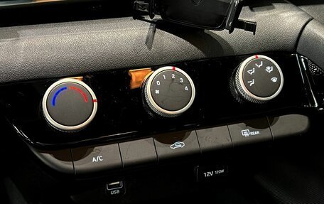 Hyundai Elantra, 2023 год, 2 050 000 рублей, 11 фотография
