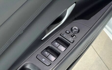 Hyundai Elantra, 2023 год, 2 050 000 рублей, 17 фотография