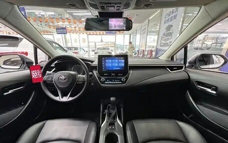 Toyota Corolla, 2021 год, 1 098 000 рублей, 10 фотография