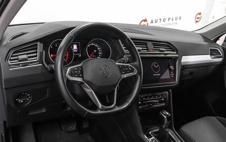 Volkswagen Tiguan II, 2021 год, 3 599 000 рублей, 7 фотография