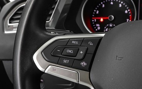 Volkswagen Tiguan II, 2021 год, 3 599 000 рублей, 16 фотография