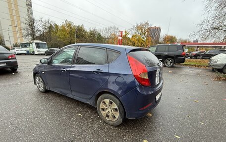 Hyundai Solaris II рестайлинг, 2015 год, 300 000 рублей, 3 фотография