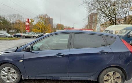 Hyundai Solaris II рестайлинг, 2015 год, 300 000 рублей, 2 фотография