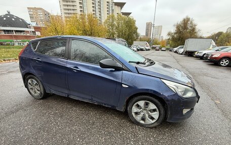 Hyundai Solaris II рестайлинг, 2015 год, 300 000 рублей, 14 фотография