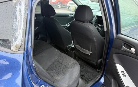 Hyundai Solaris II рестайлинг, 2015 год, 300 000 рублей, 22 фотография
