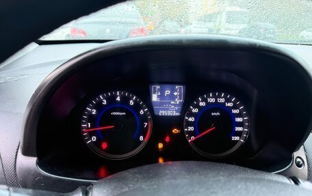 Hyundai Solaris II рестайлинг, 2015 год, 300 000 рублей, 28 фотография