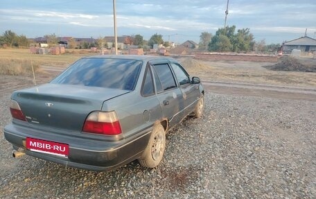 Daewoo Nexia I рестайлинг, 1998 год, 110 000 рублей, 3 фотография