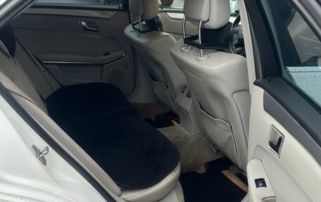 Mercedes-Benz E-Класс, 2012 год, 1 250 000 рублей, 5 фотография