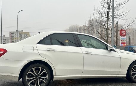 Mercedes-Benz E-Класс, 2012 год, 1 250 000 рублей, 3 фотография