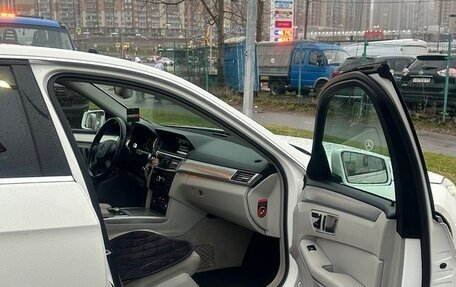 Mercedes-Benz E-Класс, 2012 год, 1 250 000 рублей, 6 фотография