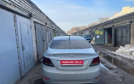 Hyundai Solaris II рестайлинг, 2012 год, 600 000 рублей, 5 фотография