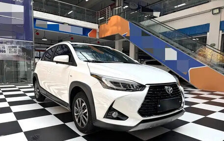 Toyota Yaris XP150 рестайлинг, 2022 год, 1 308 000 рублей, 2 фотография