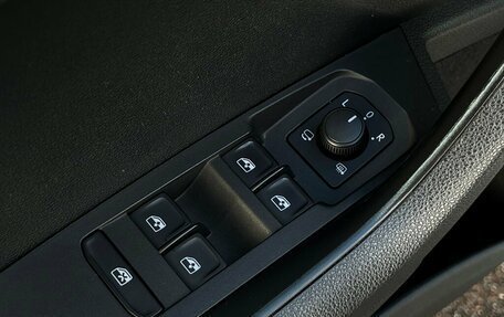 Skoda Karoq I, 2020 год, 2 326 700 рублей, 21 фотография