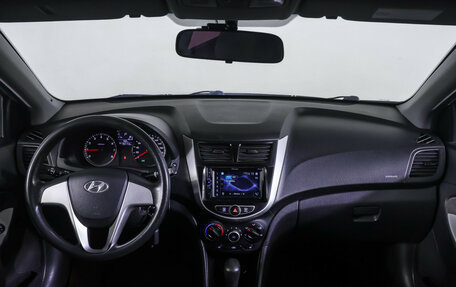 Hyundai Solaris II рестайлинг, 2011 год, 790 000 рублей, 11 фотография