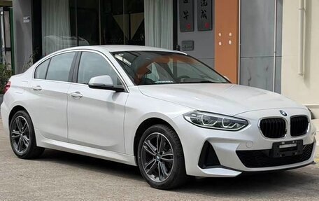 BMW 1 серия, 2023 год, 1 950 000 рублей, 3 фотография