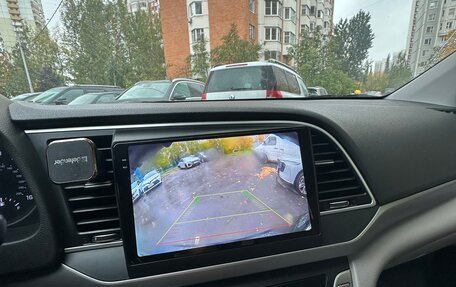 Hyundai Elantra VI рестайлинг, 2017 год, 1 630 000 рублей, 9 фотография