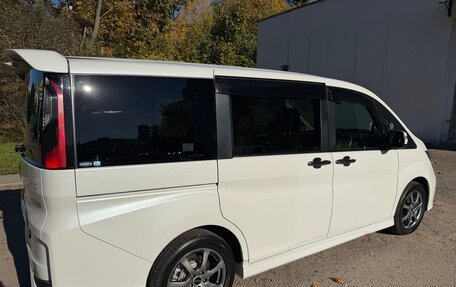 Honda Stepwgn IV, 2016 год, 1 950 000 рублей, 9 фотография