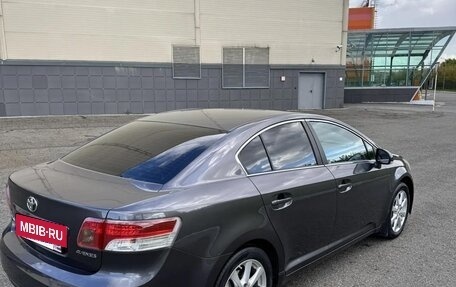 Toyota Avensis III рестайлинг, 2010 год, 1 300 000 рублей, 5 фотография