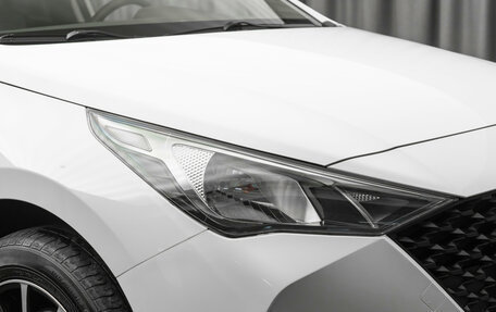 Hyundai Solaris II рестайлинг, 2022 год, 1 640 000 рублей, 8 фотография