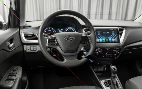 Hyundai Solaris II рестайлинг, 2022 год, 1 640 000 рублей, 10 фотография