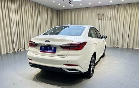 Ford Escort, 2022 год, 880 000 рублей, 6 фотография