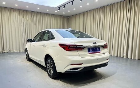 Ford Escort, 2022 год, 880 000 рублей, 4 фотография