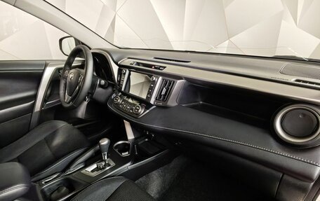Toyota RAV4, 2017 год, 2 279 000 рублей, 13 фотография