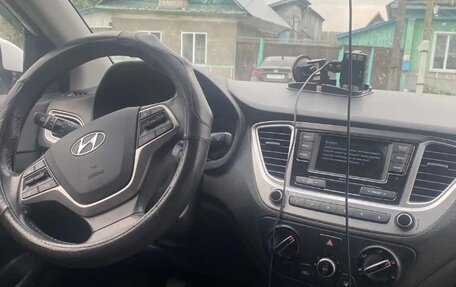 Hyundai Solaris II рестайлинг, 2019 год, 1 350 000 рублей, 2 фотография