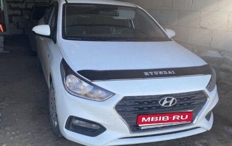Hyundai Solaris II рестайлинг, 2019 год, 1 350 000 рублей, 1 фотография