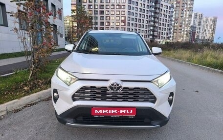 Toyota RAV4, 2020 год, 2 900 000 рублей, 1 фотография