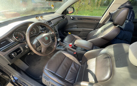 Skoda Superb III рестайлинг, 2012 год, 1 250 000 рублей, 9 фотография
