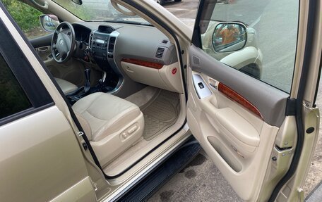 Toyota Land Cruiser Prado 120 рестайлинг, 2006 год, 2 100 000 рублей, 5 фотография