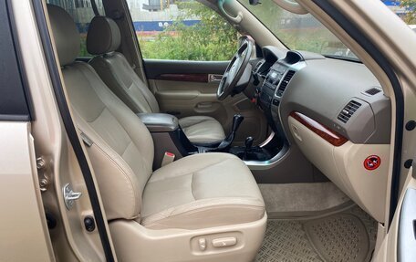 Toyota Land Cruiser Prado 120 рестайлинг, 2006 год, 2 100 000 рублей, 6 фотография