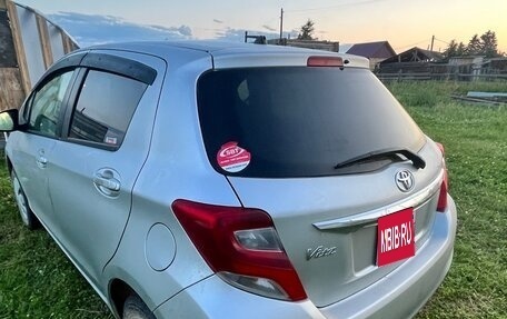 Toyota Vitz, 2014 год, 600 000 рублей, 1 фотография