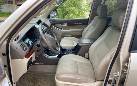 Toyota Land Cruiser Prado 120 рестайлинг, 2006 год, 2 100 000 рублей, 10 фотография