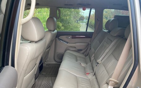 Toyota Land Cruiser Prado 120 рестайлинг, 2006 год, 2 100 000 рублей, 13 фотография