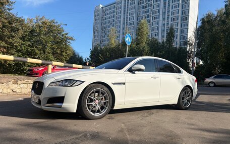Jaguar XF II, 2018 год, 2 380 000 рублей, 3 фотография