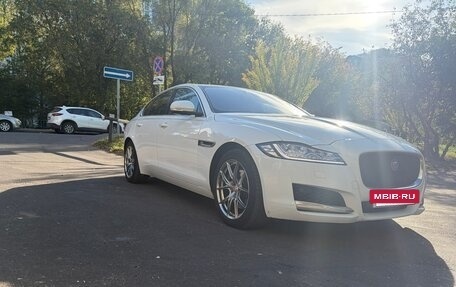 Jaguar XF II, 2018 год, 2 380 000 рублей, 4 фотография