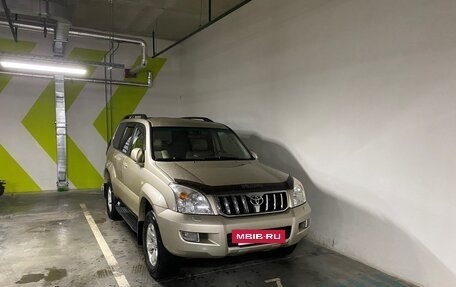 Toyota Land Cruiser Prado 120 рестайлинг, 2006 год, 2 100 000 рублей, 22 фотография