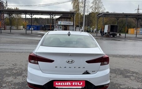 Hyundai Elantra VI рестайлинг, 2019 год, 2 150 000 рублей, 2 фотография