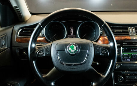 Skoda Superb III рестайлинг, 2012 год, 1 155 000 рублей, 6 фотография