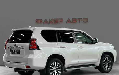 Toyota Land Cruiser Prado 150 рестайлинг 2, 2018 год, 3 700 000 рублей, 3 фотография