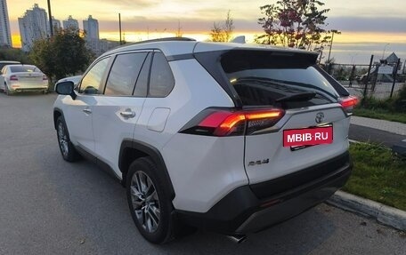 Toyota RAV4, 2020 год, 2 900 000 рублей, 3 фотография