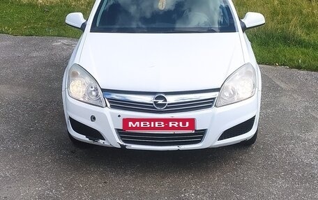Opel Astra H, 2011 год, 260 000 рублей, 2 фотография