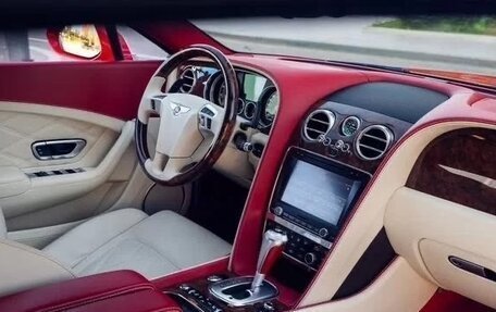 Bentley Continental GT II рестайлинг, 2012 год, 5 990 000 рублей, 11 фотография