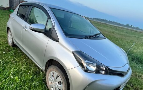 Toyota Vitz, 2014 год, 600 000 рублей, 3 фотография