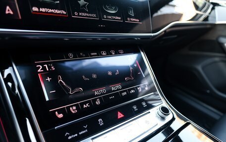 Audi A8, 2021 год, 5 650 000 рублей, 27 фотография